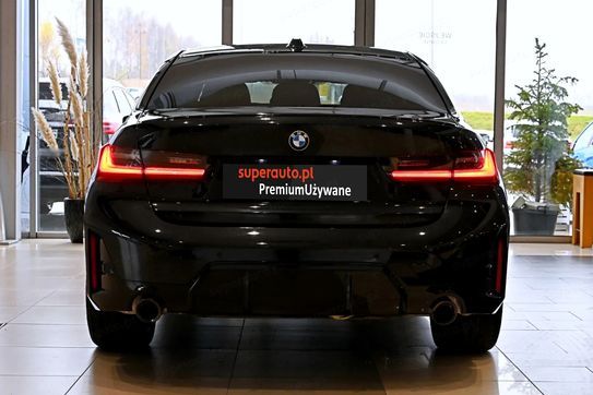 BMW Seria 3 330i xDrive M Sport