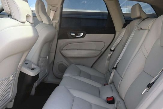 Volvo XC60 T6 Plug-In Hybrid AWD Plus Bright