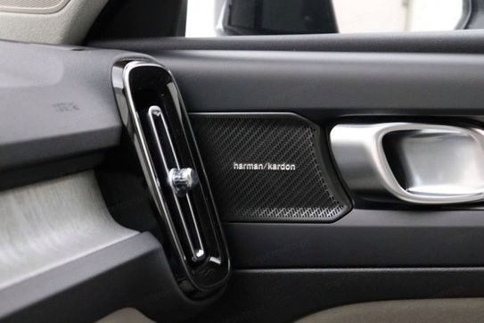 Volvo XC40 B4 Plus Dark