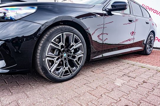 BMW Seria 5 Touring 520d xDrive M Sport