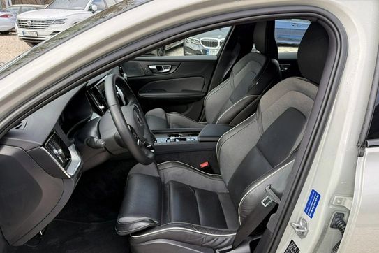 Volvo S60 B4 B R-Design