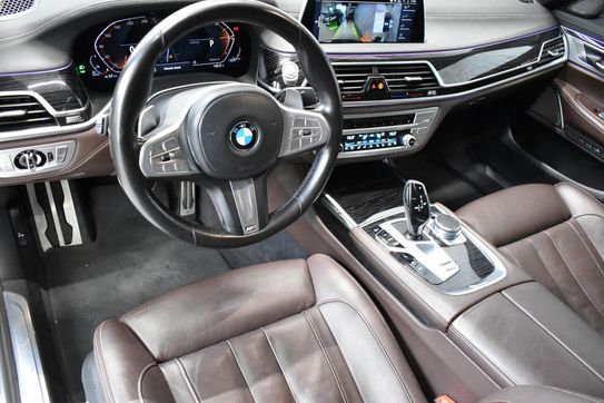 BMW Seria 7 730d xDrive mHEV sport-aut