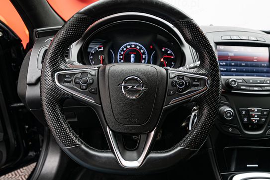 Opel Insignia 2.0 CDTI OPC line