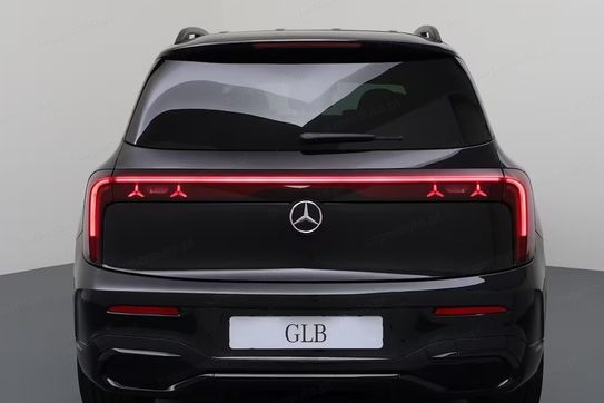 Mercedes GLB 220 4-Matic AMG Line