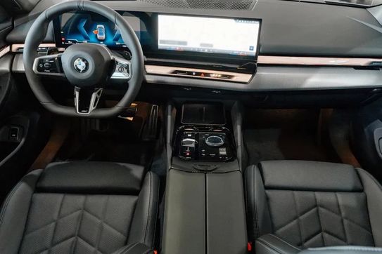 BMW Seria 5 520d xDrive M Sport