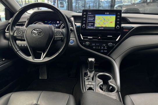 Toyota Camry 2.5 Hybrid Executive CVT