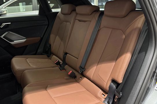 Audi Q3 35 TFSI S line