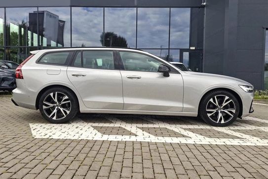 Volvo V60 B3 B Plus Dark