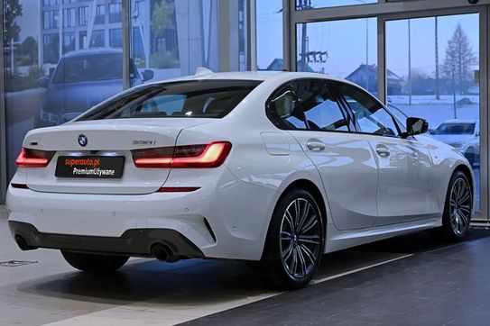 BMW Seria 3 330i xDrive M Sport sport-aut