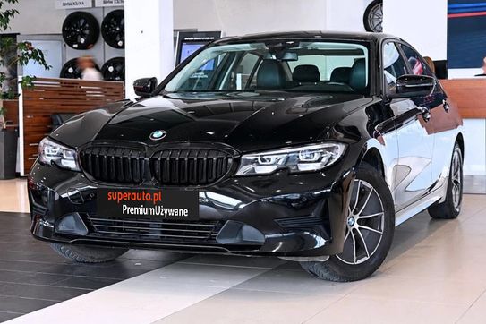 BMW Seria 3 318i Advantage aut