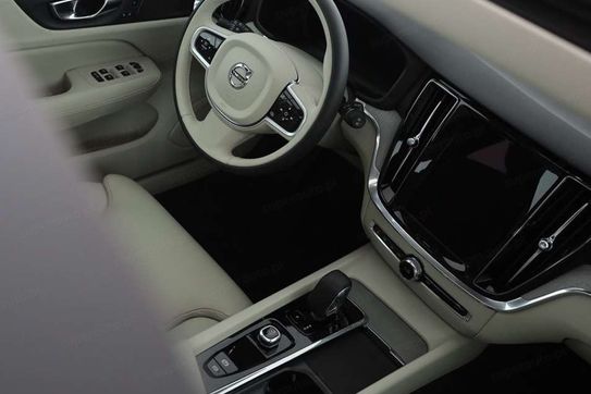 Volvo V60 B4 Ultra Dark