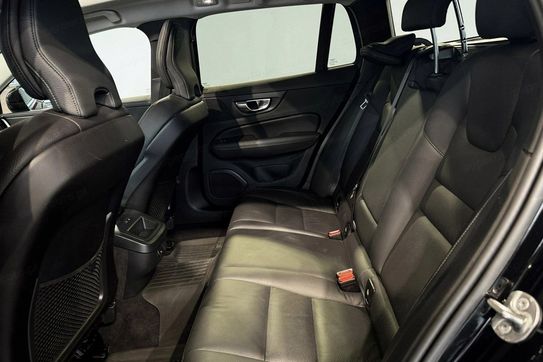Volvo V60 Cross Country B4 D AWD