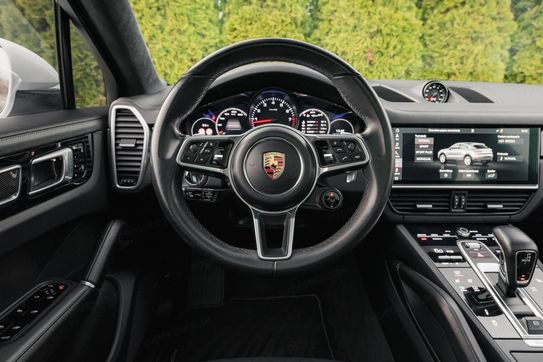 Porsche Cayenne Standard