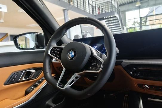 BMW Seria 3 320i xDrive M Sport