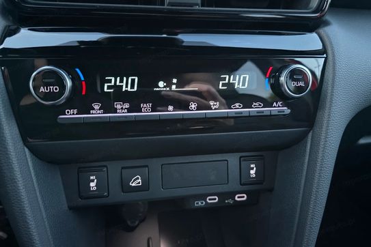 Toyota Yaris Cross Hybrid 1.5 Premiere Edition 4X4