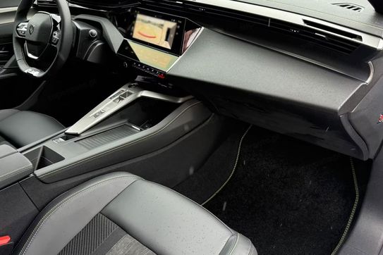 Peugeot 308 GT e-DCS 1.2 mHEV