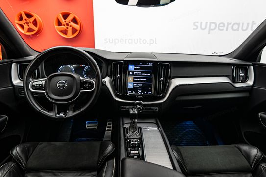 Volvo XC60 D4 R-Design
