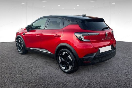 Renault Captur Techno 1.6 E-Tech Hybrid AT