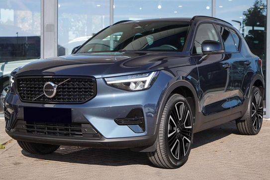 Volvo XC40 B3 Plus Dark
