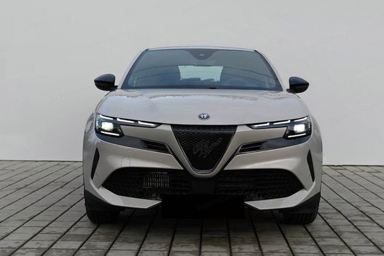 Alfa Romeo Junior 1.2 Ibrida