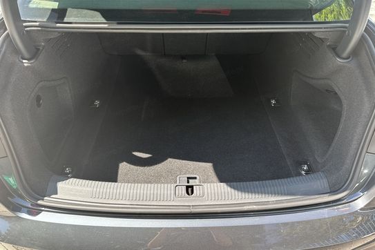 Audi A4 35 TFSI Advanced