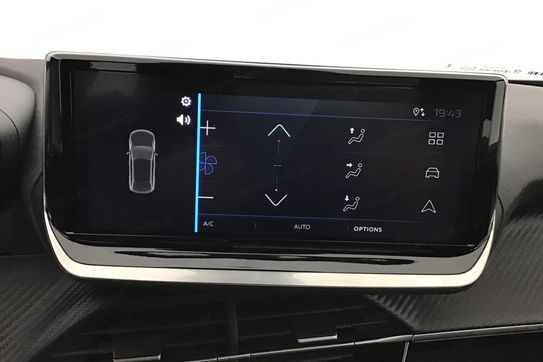 Peugeot 2008 STYLE 1.2 mHEV e-DCS6