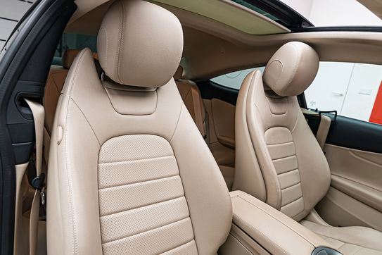 Mercedes Klasa C C 300 9G-TRONIC