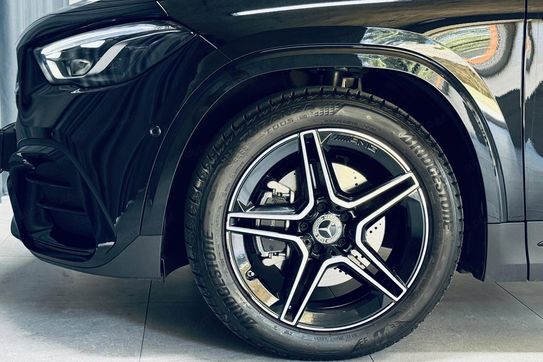 Mercedes GLA 220 4-Matic AMG Line
