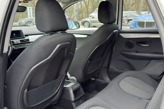 BMW Seria 2 216d aut