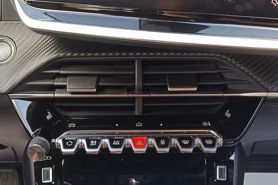 Peugeot 2008 1.2 Puretech Allure S&S EAT8