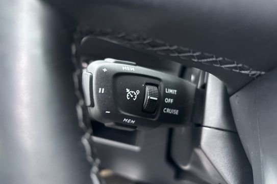 DS DS 7 Rivoli 1.6 E-Tense PHEV AT