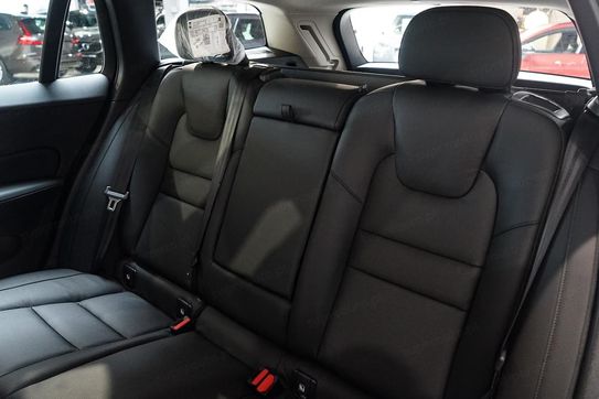 Volvo V60 Plus Dark
