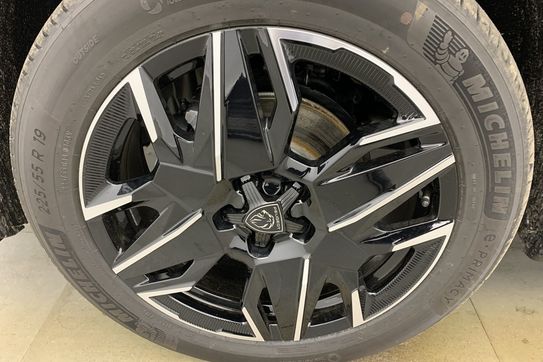 Peugeot 3008 GT 1.2 mHEV e-DCS6