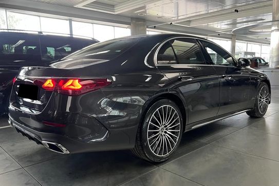 Mercedes E Klasa 200 4-Matic AMG