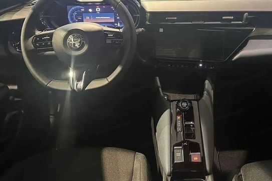 Alfa Romeo Junior Ibrida