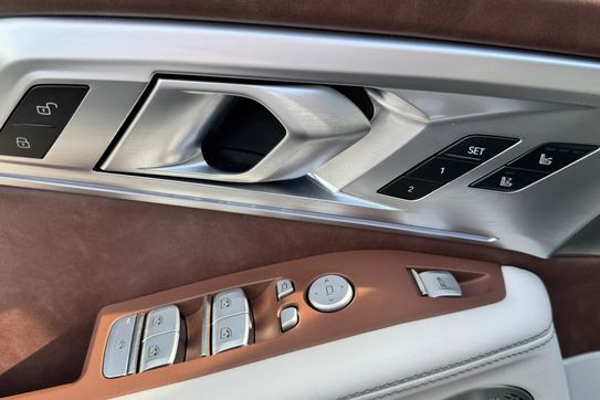 BMW XM PHEV sport-aut