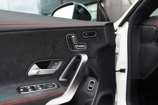 Mercedes CLA Shooting Brake 200 AMG Line