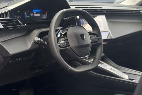 Peugeot 408 Allure e-DCS 1.2 mHEV