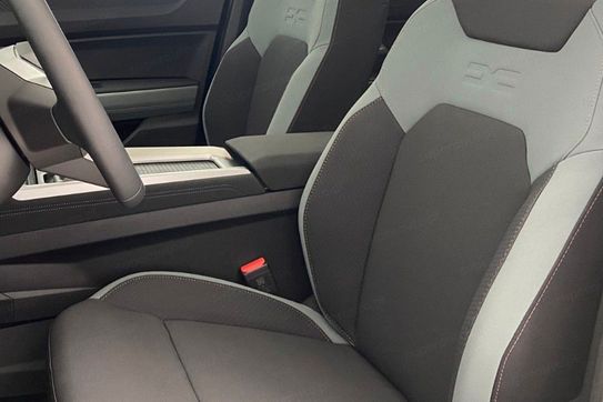 Dacia Bigster Extreme 1.8 Full Hybrid