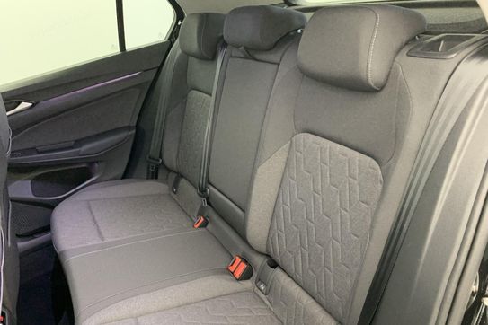 Volkswagen Golf LIFE PLUS 1.5 eTSI EVO2 DSG7