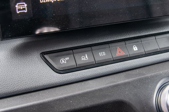 Renault Master L3 Zabudowa 8EP + Tył spanie