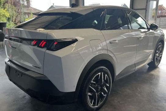 Peugeot 3008 Allure e-DCS 1.2 mHEV