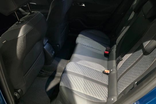 Peugeot 2008 PureTech mHEV Allure e-DCS6