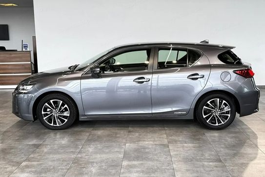 Lexus CT 200h