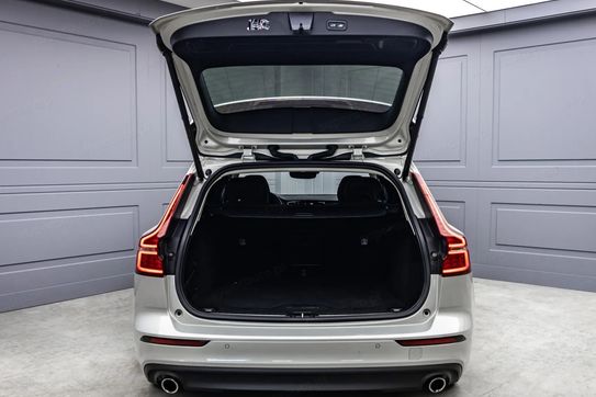Volvo V60 B4