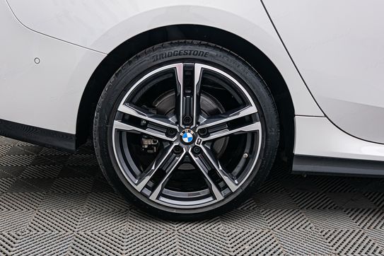 BMW Seria 2 216d M Sport aut