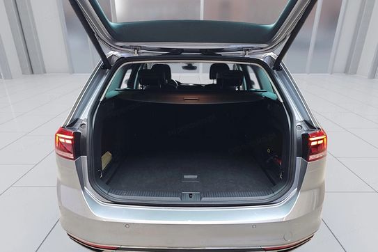 Volkswagen Passat 2.0 TSI Elegance DSG