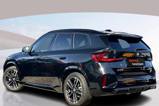 BMW iX1 xDrive30 M Sport