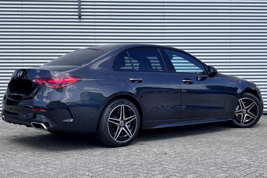 Mercedes Klasa C 300 de  4-Matic AMG