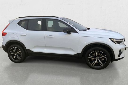 Volvo XC40 B3 B Plus Dark